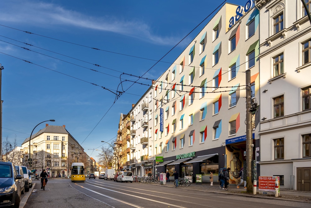 aando berlin friedrichshain