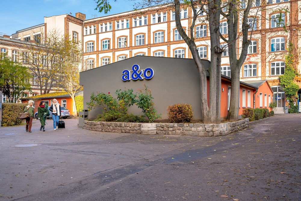 aando berlin friedrichshain
