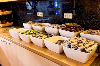 aando berlin friedrichshain