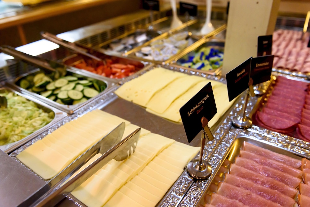 aando berlin friedrichshain