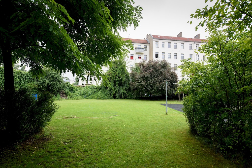 aando berlin friedrichshain