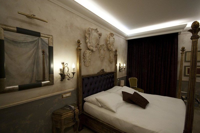 room select via veneto