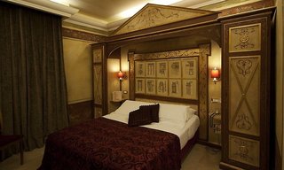 room select via veneto