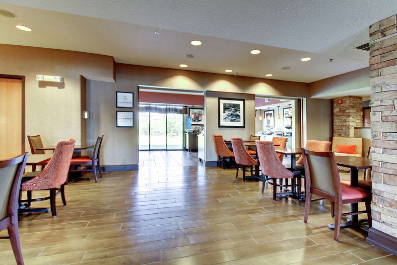 hampton inn ottawa starved rock area