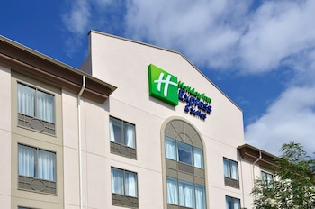 Holiday Inn Express Hotel & Suites Ottawa Airport By Ihg,Nepean>>Gloucester,3 star