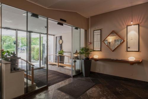 Amanthos Living Zürich Airport,,2 star