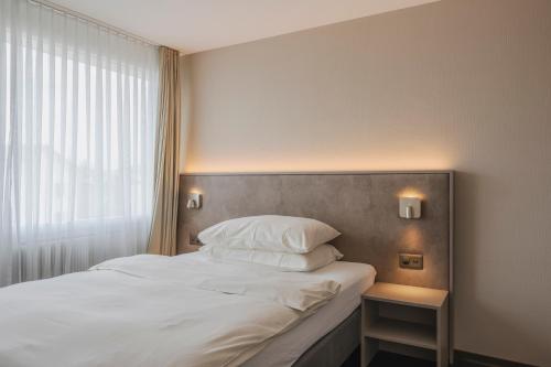 Amanthos Living Zürich Airport,,2 star