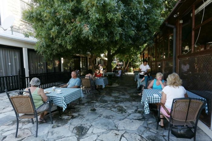 dionysos central hotel
