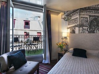 Hotel Harvey,Batignolles>>Arc De Triomphe,3 star