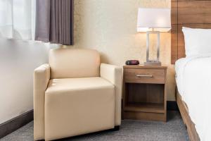 Quality Hotel Dorval,Montreal>>Dorval,3 star