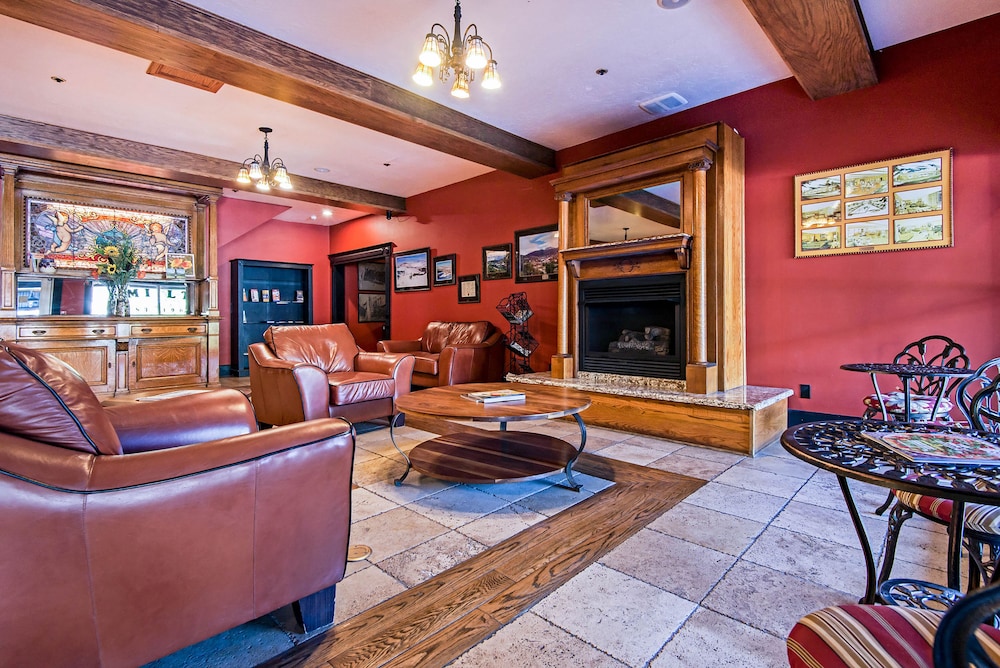 treasure mountain inn