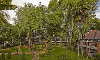 woodlands hotel and resort
