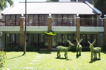 woodlands hotel and resort