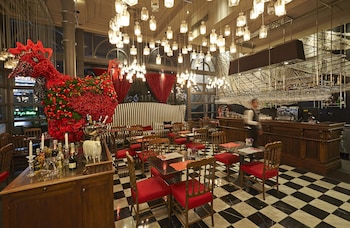 woodlands hotel and resort