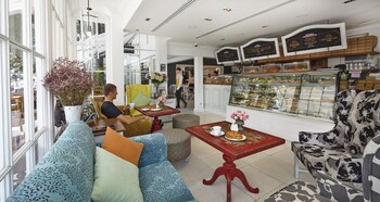 woodlands hotel and resort