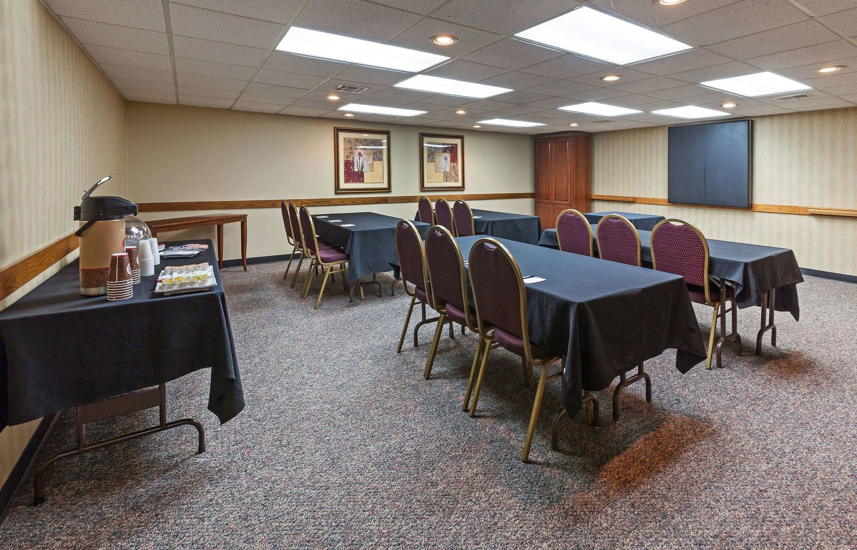 clarion pointe okc airport