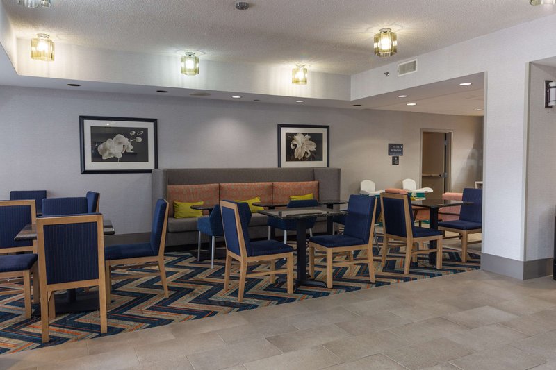 hampton inn atlanta peachtree city