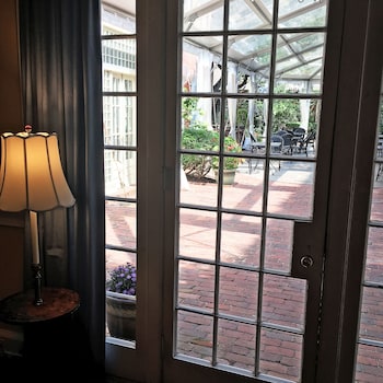 Morris House Hotel,Pennsylvania>>New Philadelphia,3 star