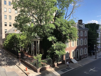 Morris House Hotel,Pennsylvania>>New Philadelphia,3 star