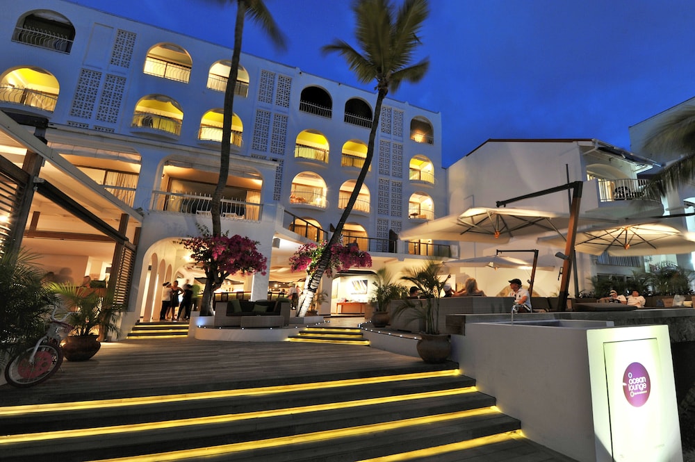 holland house beach hotel