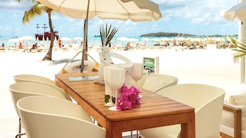 Holland House Beach Hotel,Saint Martin>>Philipsburg,4 star