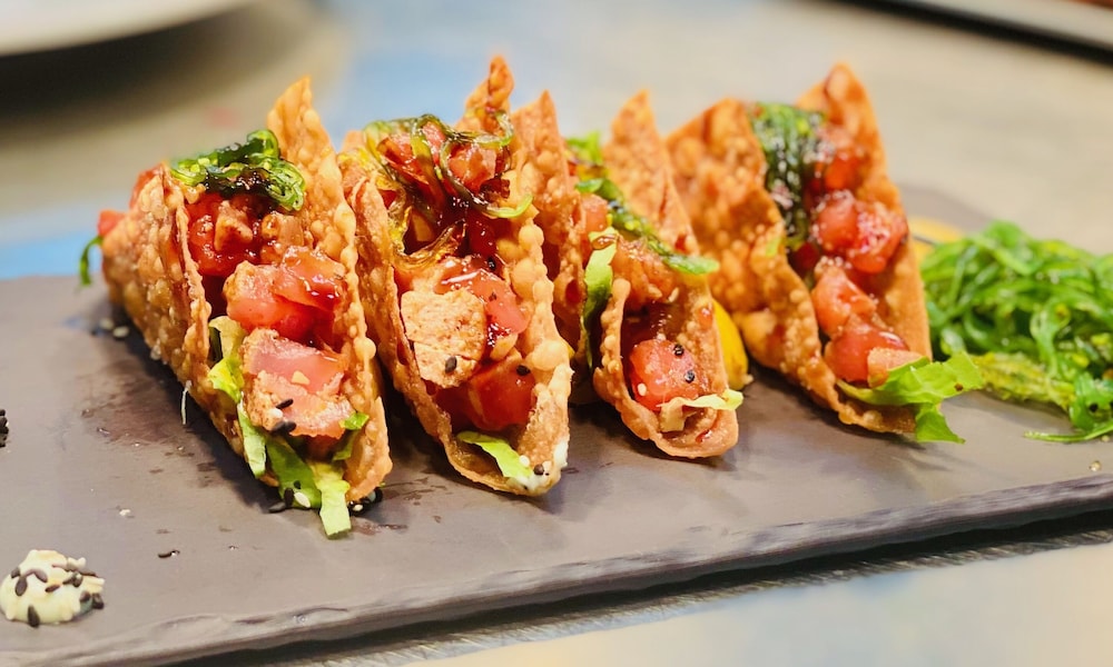 holland house beach hotel