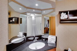 hampton inn pittsburgh greentree