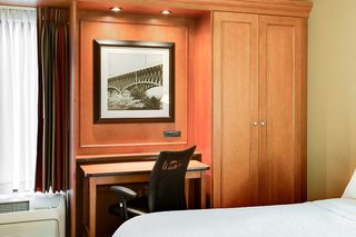 hampton inn pittsburgh greentree