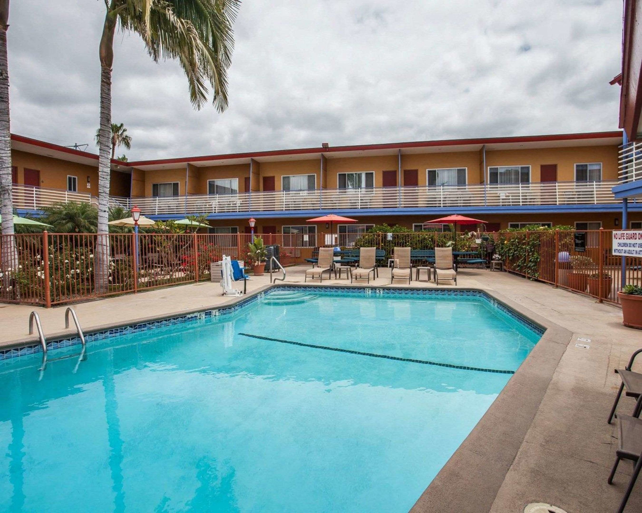 quality inn and suites anaheim at the park