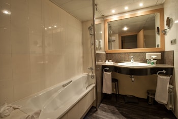 suites plaza hotel and wellness