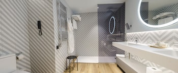 suites plaza hotel and wellness