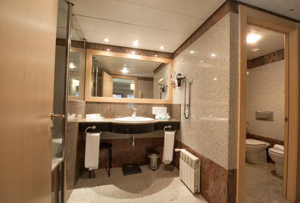 suites plaza hotel and wellness