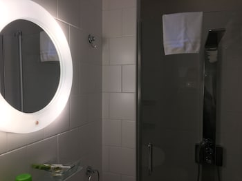 lh vintage design hotel sax