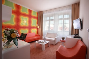 lh vintage design hotel sax