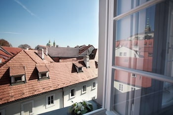 lh vintage design hotel sax