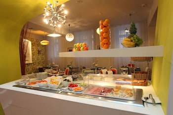 lh vintage design hotel sax