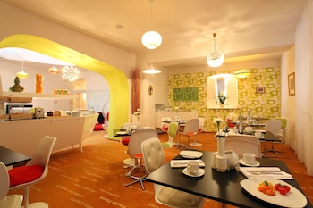 lh vintage design hotel sax