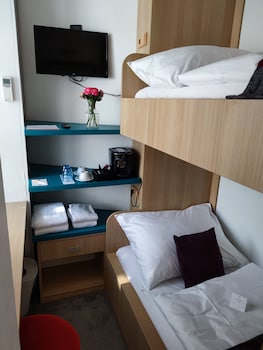 lh vintage design hotel sax