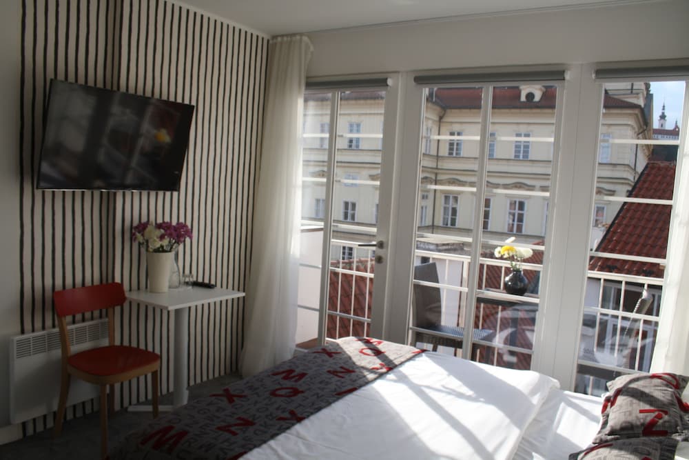 lh vintage design hotel sax