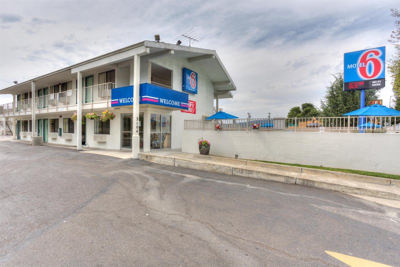 motel 6 portland or central