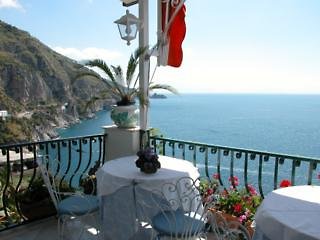 Hotel La Perla,Near Emerald Grotto,3 star