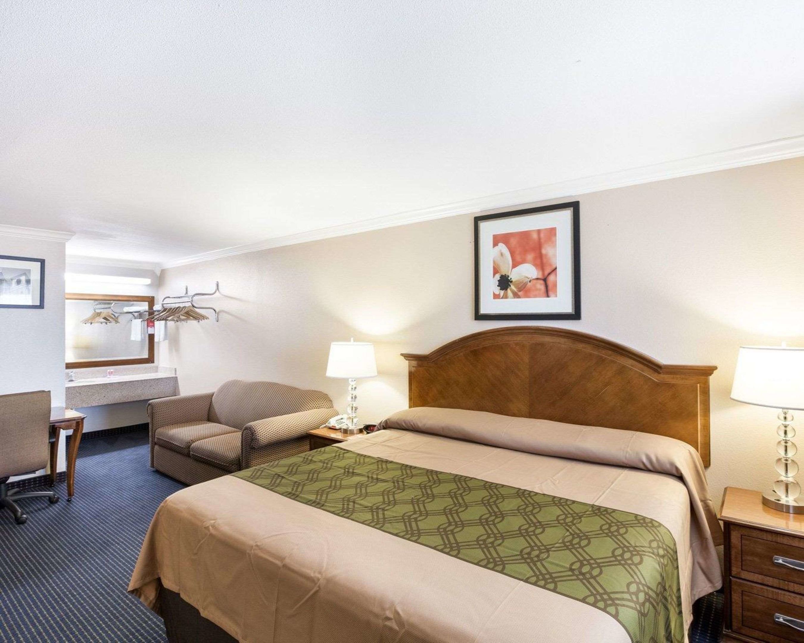 university inn and suites san antonio