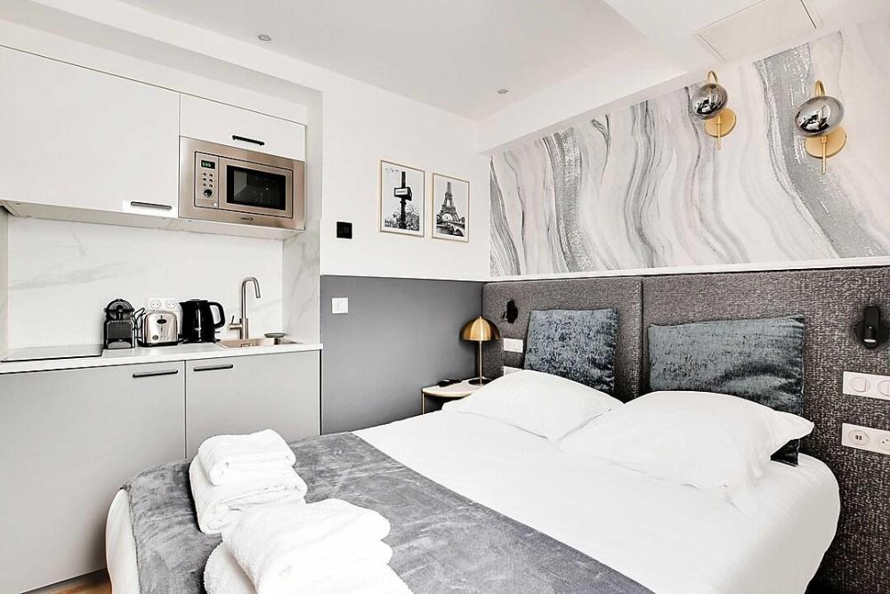 comfort for 2p with a c near montmartre