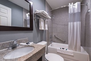 laguna inn and suites