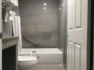 laguna inn and suites