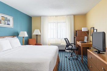 fairfield inn by marriott muncie