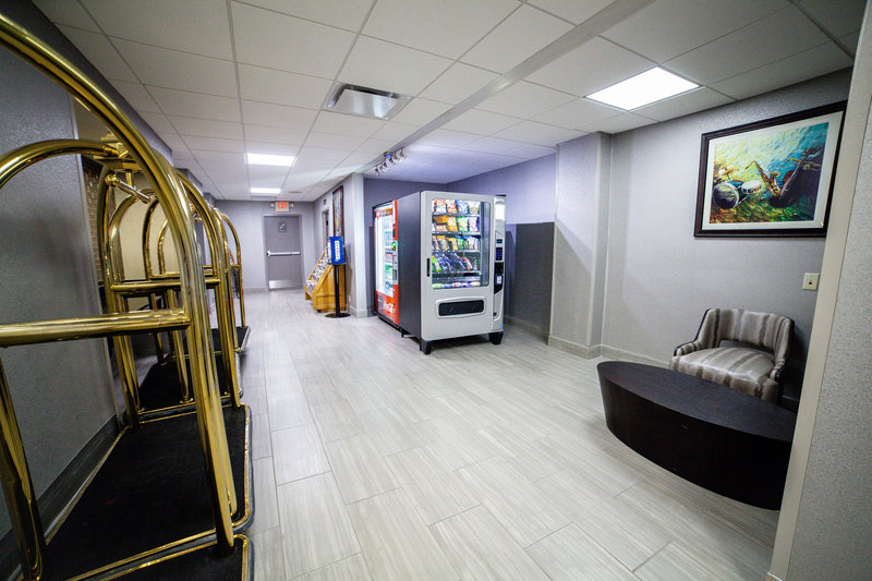 best western downtown plus music row