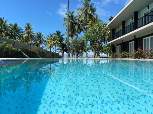 golden star beach hotel