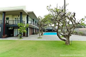 golden star beach hotel