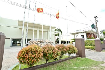 Golden Star Beach Hotel,Near Negombo Beach,3 star